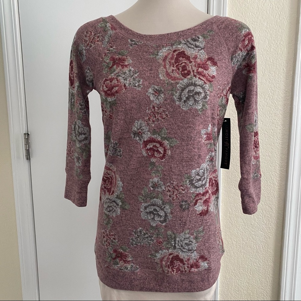 Women’s Almost Famous Pink Floral Sweater size small